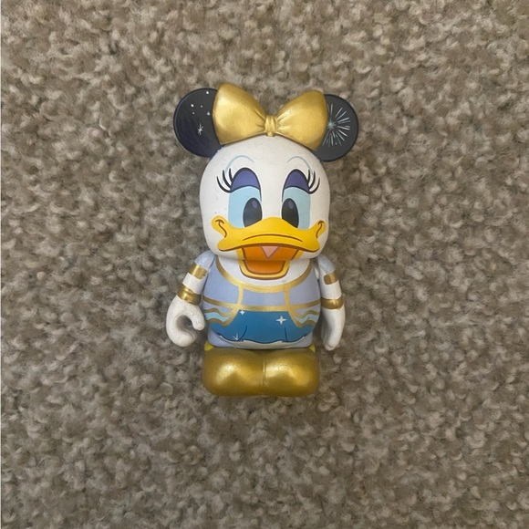 Disney Other - Disney Daisy Vinylmation